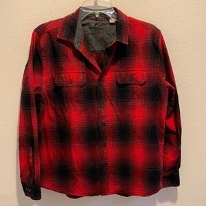 Woolrich Brand Buffalo Plaid Button Down with dual chest pockets. Long Sleeve. L